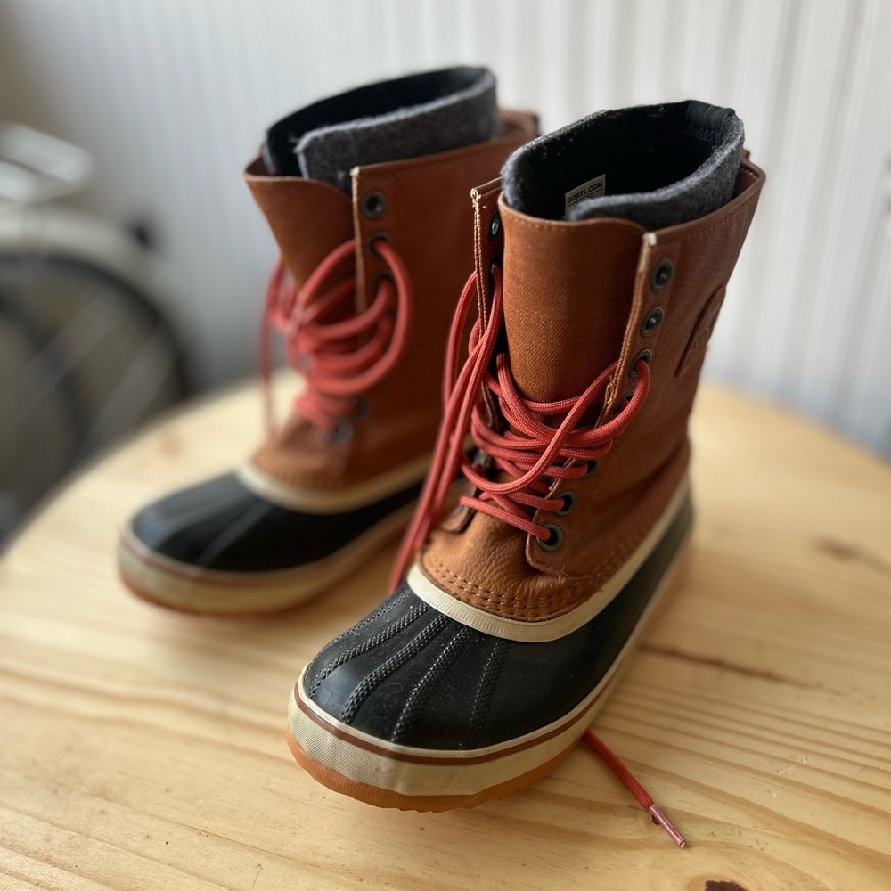 Sorel Brown and Black Winter Boots